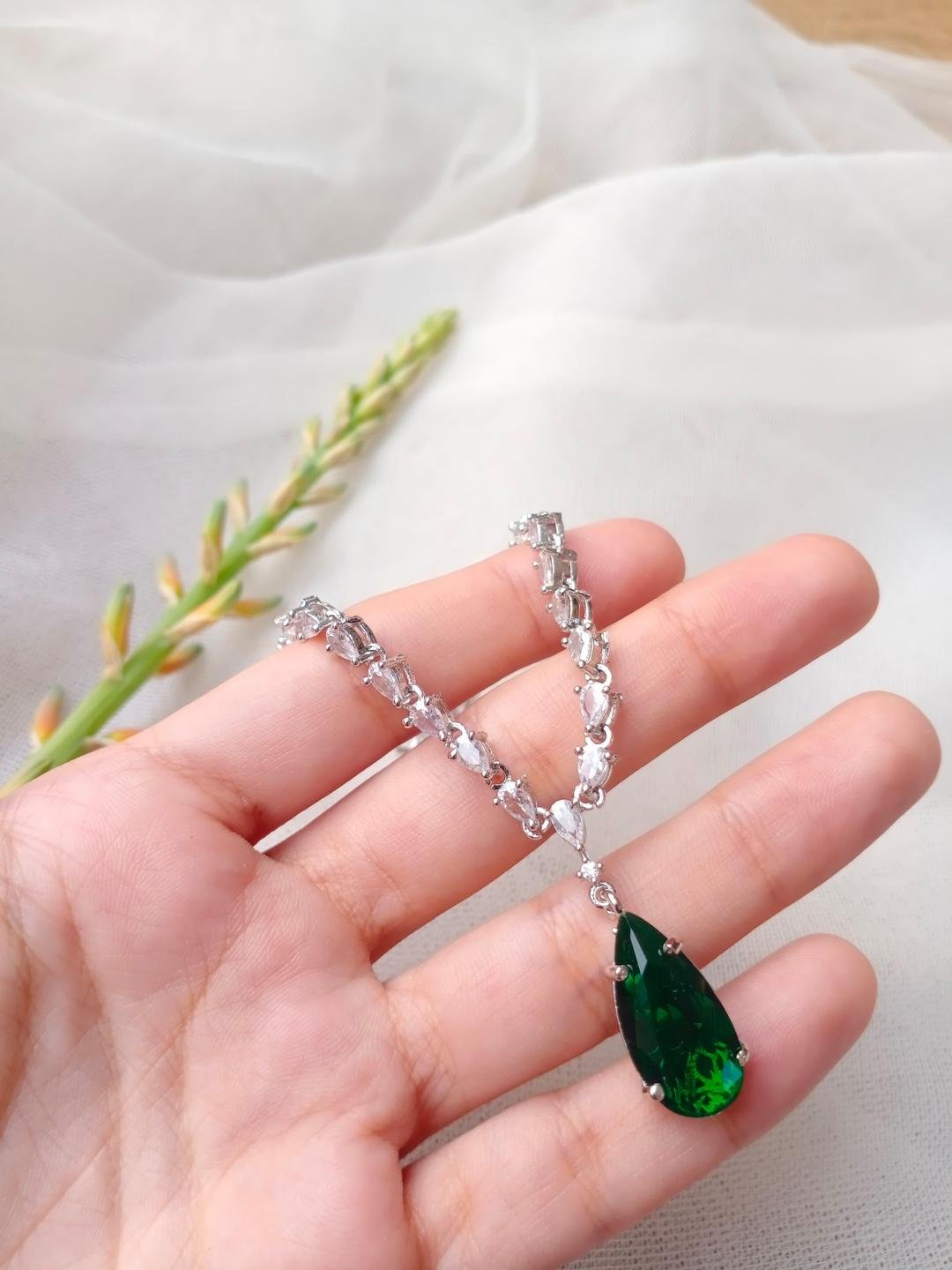 Red Zircon Pendant Set for Women Modern Style #01
